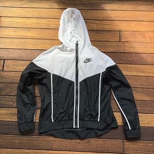Black&White Nike Zip-Up Windbreaker